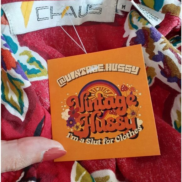 Vintage Chaus Red Short Sleeve Button Down With Southwestern Abstract Print - Picture 9 of 11